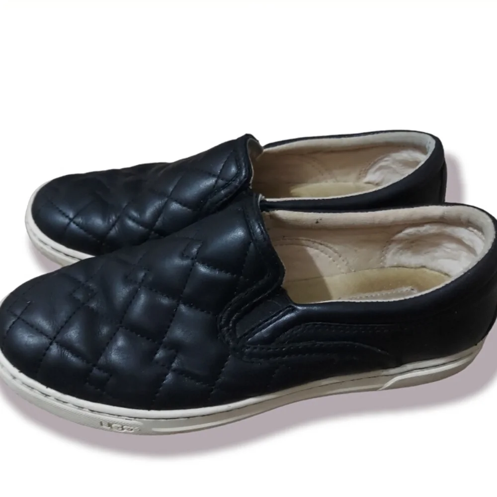 UGG Fierce Deco Quilted slipon - Picture 3 of 8